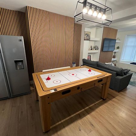Numero Venti Aparthouse Wifi Parking Hot Tub Newcastle upon Tyne Buitenkant foto