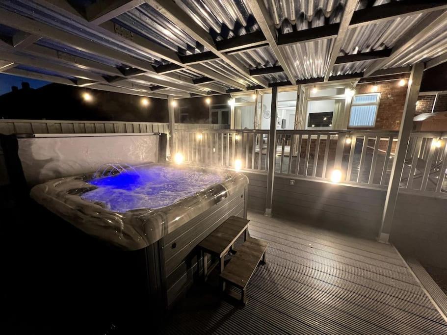Numero Venti Aparthouse Wifi Parking Hot Tub Newcastle upon Tyne Buitenkant foto