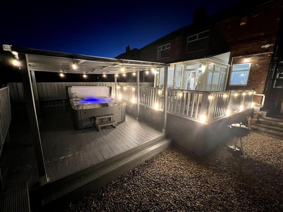 Numero Venti Aparthouse Wifi Parking Hot Tub Newcastle upon Tyne Buitenkant foto